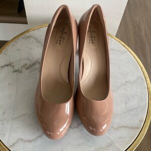 Clarks patent pumps super comfortable in Blush color